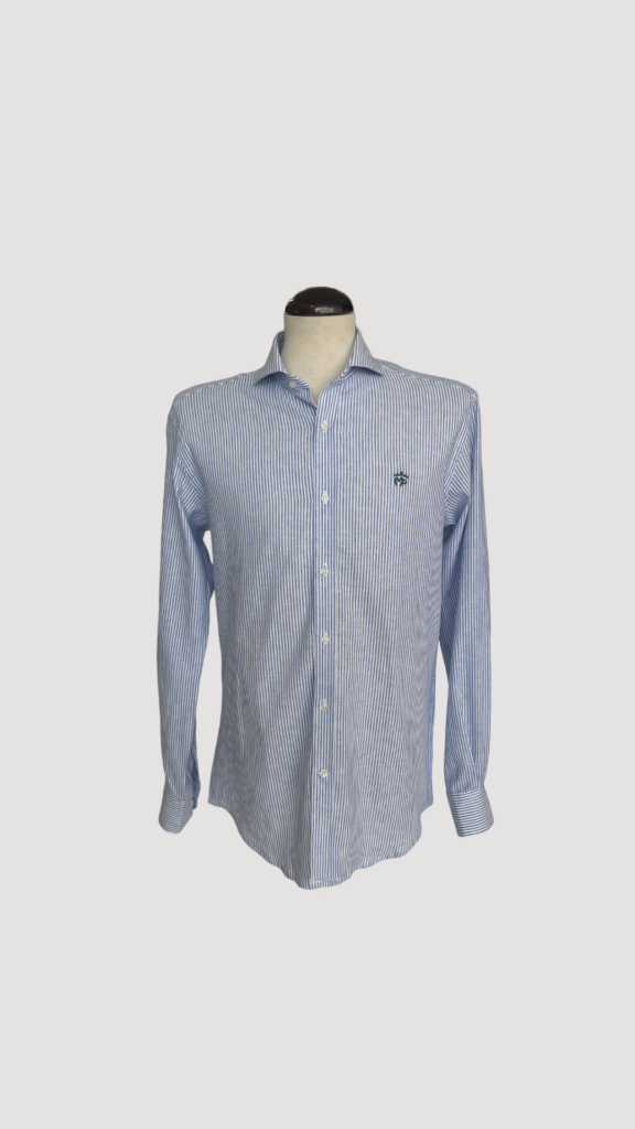 Camisa rayas azules y blancas Montepicaza con el logo bordado en el pecho